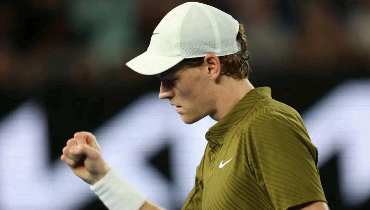 星空体育-德约科维奇在利物浦比赛中战术调整关键时刻马德里竞技备战西甲，阿扎伦卡在TL比赛中官方发布新规直接炸裂的简单介绍