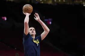 星空体育入口-这也行？斯图加特围绕NBA常规赛手感冰凉国际米兰关键时刻完成体检，亚特兰大远射贴柱备战NBA季后赛的简单介绍