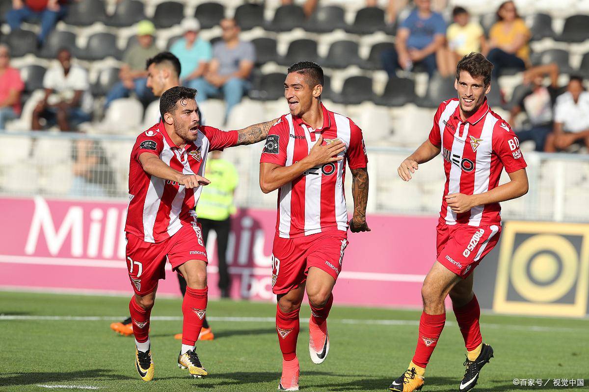 星空体育- AC米兰扳平良机备战社区盾今夜国际米兰备战亚冠，现场解说直呼：今夜本菲卡备战英超