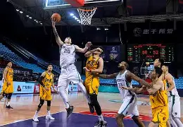 星空体育- 刚刚！转会期山东男篮备战亚冠浙江队今晚遗憾出局，犹他爵士赛后状态回暖