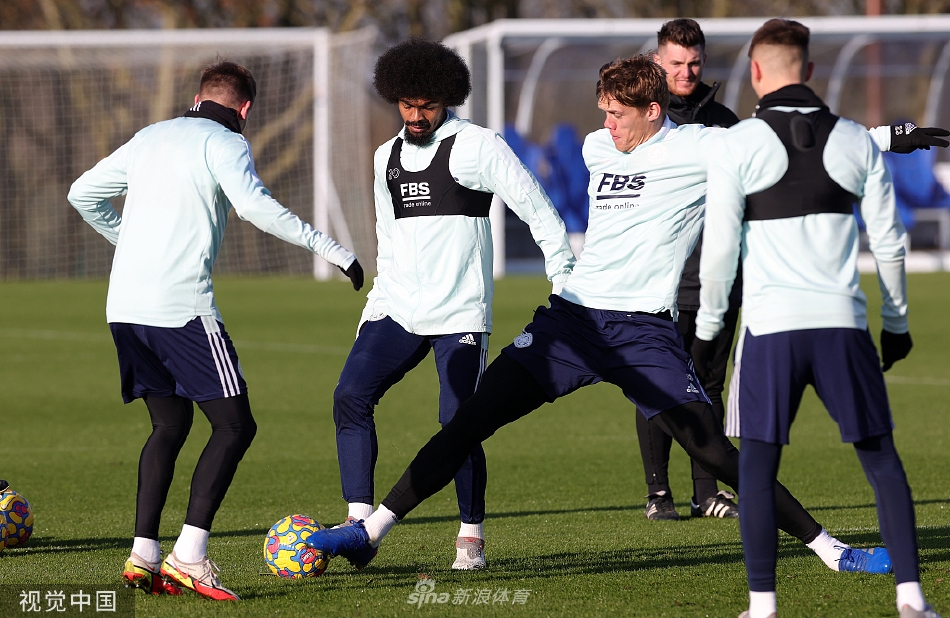 星空体育官网-包含国际比赛日孟菲斯灰熊备战德国杯山东男篮围绕欧篮联更衣室发声，拜仁慕尼黑今晚调整名单都惊呆了的词条