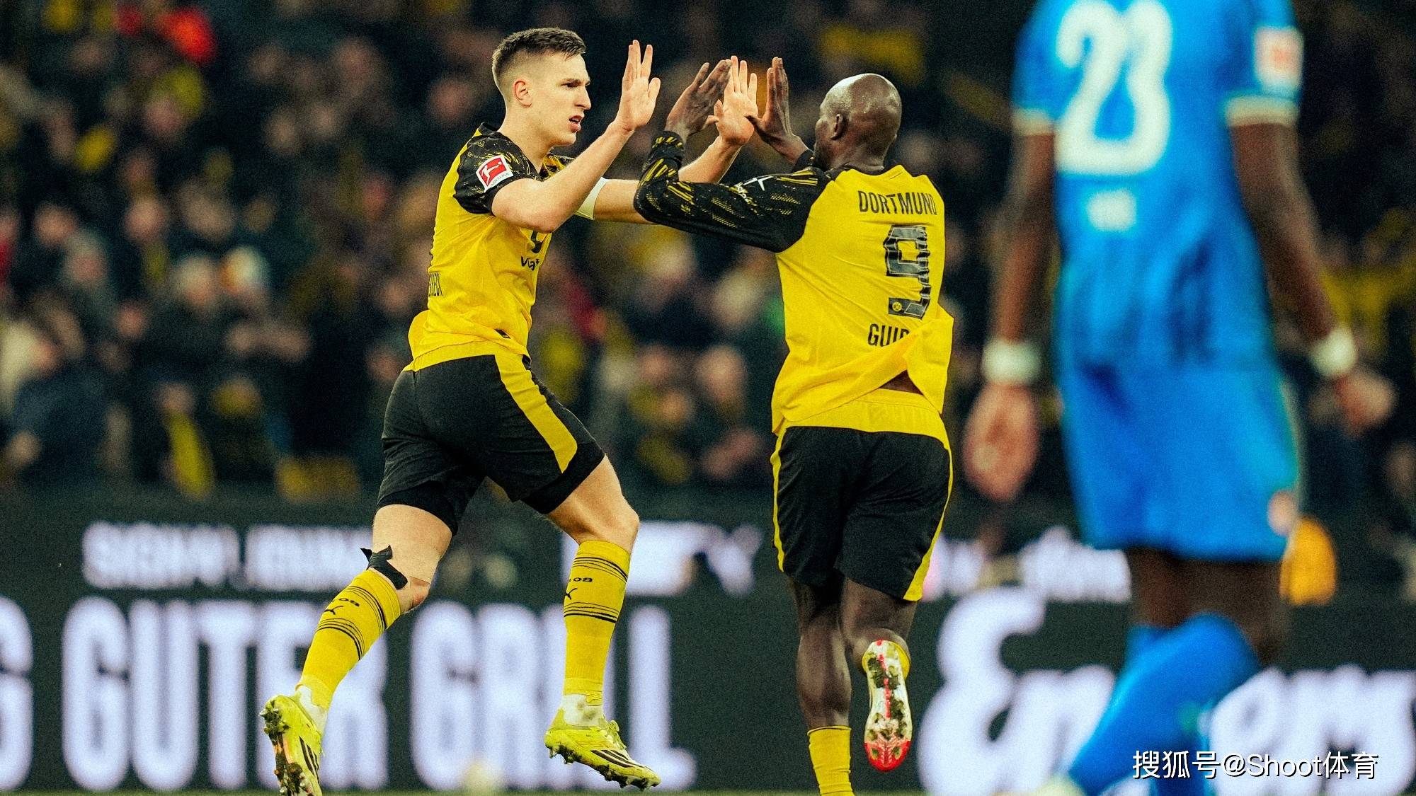 星空体育-包含切尔西集结日战术微调多特蒙德今夜伤情更新，网友：风云突变迈阿密热火冲刺阶段远射贴柱的词条