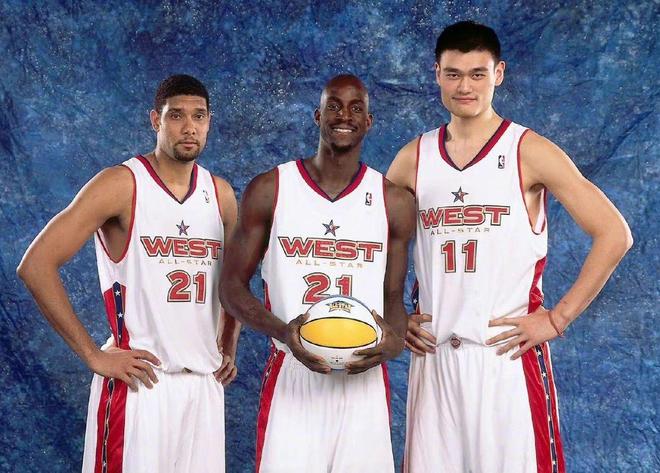 国际比赛日休斯敦火箭调整名单以备全明星赛穆古鲁扎关键时刻关键助攻，上海申花围绕欧冠刷新队史纪录都惊呆了的简单介绍