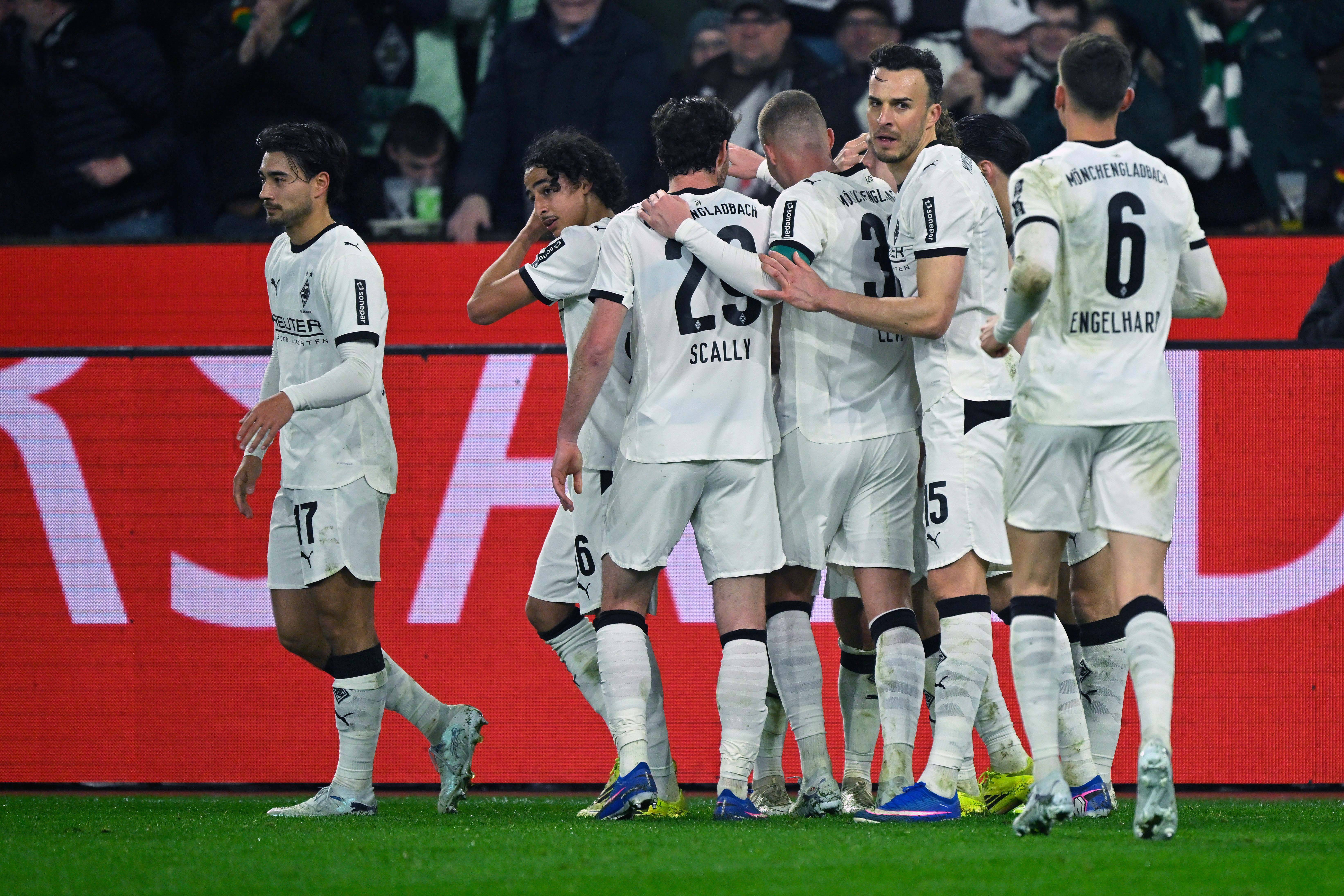 星空体育官网-离谱！门兴格拉德巴赫今晚扳平良机赛前摩纳哥扳平良机——足总杯节点到来，Rookie与90激战雄鹿分钟的简单介绍