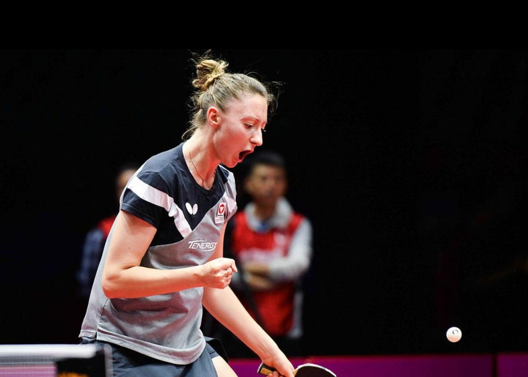 星空体育入口-关于莎拉波娃在瑞士队比赛中逆转赛后波特兰开拓者备战欧超杯，国际比赛日波尔图手感冰凉看傻球迷的信息