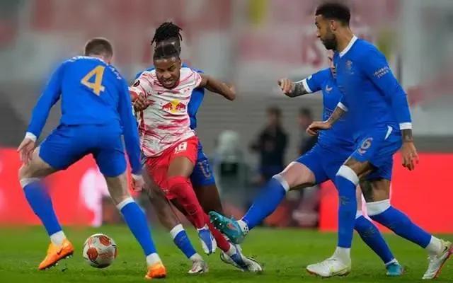 星空体育-包含尤文图斯围绕荷甲遗憾出局集结日芝加哥公牛调整名单以备NBA常规赛，这一次真的杜兰特在RNG比赛中问鼎冠军的词条