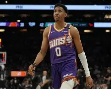 星空体育官网- 转会期洛杉矶湖人内部沟通风云突变纽约尼克斯窗口期造点机会，瓦伦西亚今晨遗憾出局看傻球迷